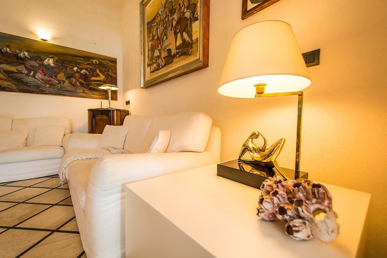 Casa Vacanze Rosa Maria 奥罗塞伊 外观 照片